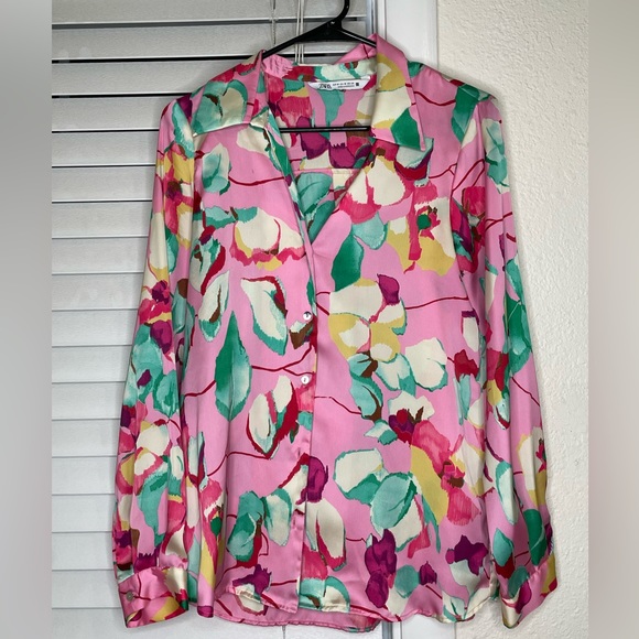 Zara Tops Zara Pink Floral Top Poshmark